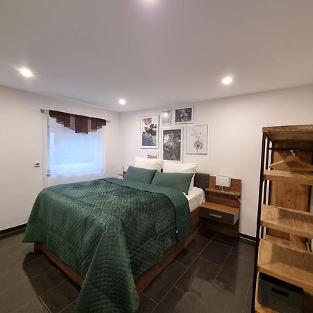 Zwei Schicke Apartments Mit Parkplatz Cologne Room photo