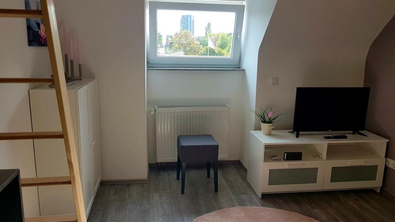 Zwei Schicke Apartments Mit Parkplatz Cologne Exterior photo
